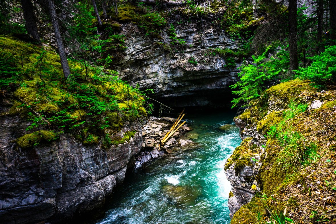 river-blue-canyon-nature